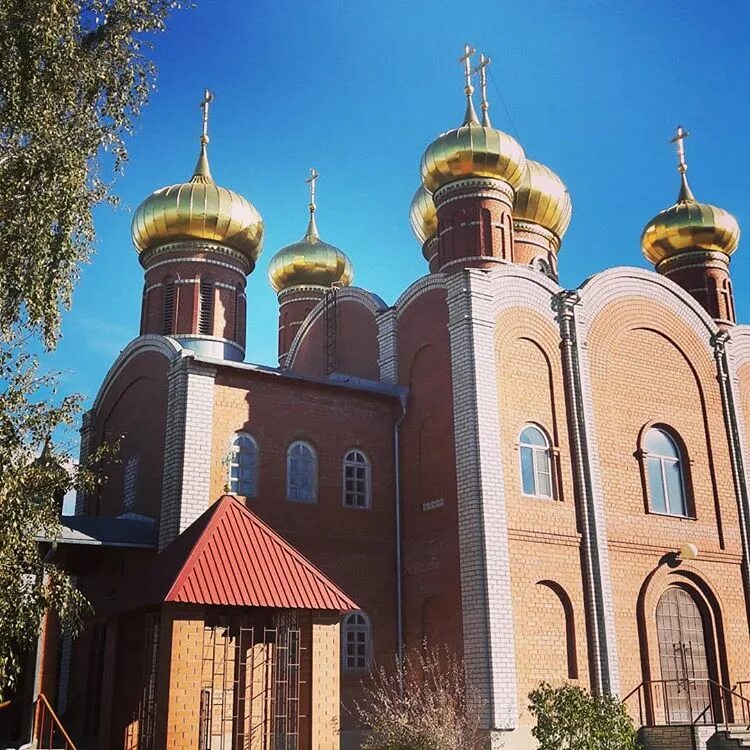 Храм в птичьем Изобильненского района Ставропольского края. Храм село Архангельское Ставропольский. Обильное Ставропольский край Церковь. Храм Ореховка Ставропольский край.