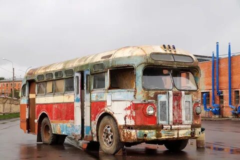 Старое большие автобусы