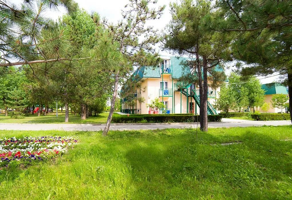 Лазурный берег анапа. Южный бриз анапа. Анапский бриз анапа. Ателика олимп джемете. Пионерский проспект анапа 11.