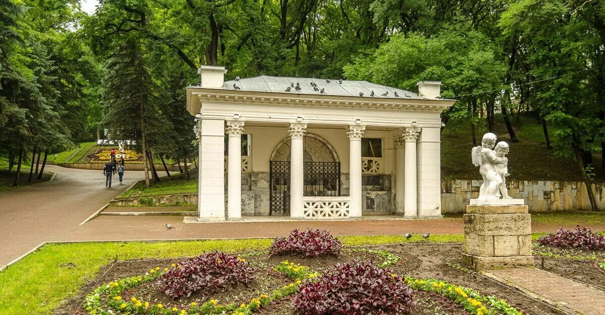 Театр парк ессентуки. Парки ессентуки адреса. Ессентуки нижний парк. Парки ессентуки адреса. Лечебный парк бювет ессентуки.