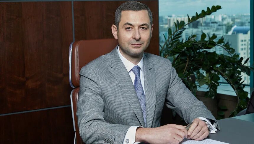 Директор по бурению. Захарутин начальник бурение. Рн уватнефтегаз директор. Директор по бурению. Генеральный директор снпх.