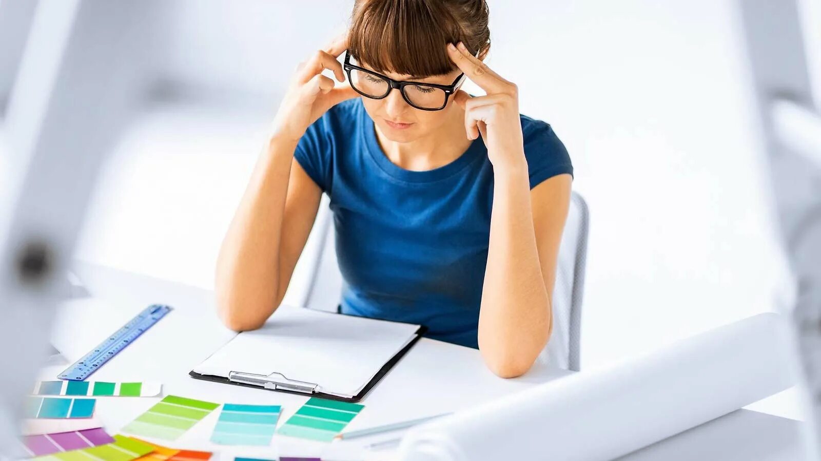 дизайнер интерьера человек. плюсы и минусы дизайнера.