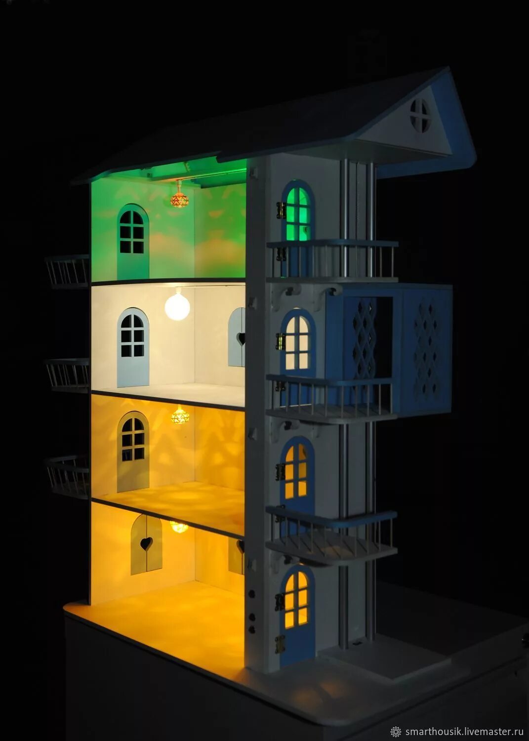 Кукольный домик с лифтом. Игрушечный дом с подсветкой. Кукольный домик с лифтом. Eco toys кукольный домик "malibu" 4118. Eco toys malibu 4118.