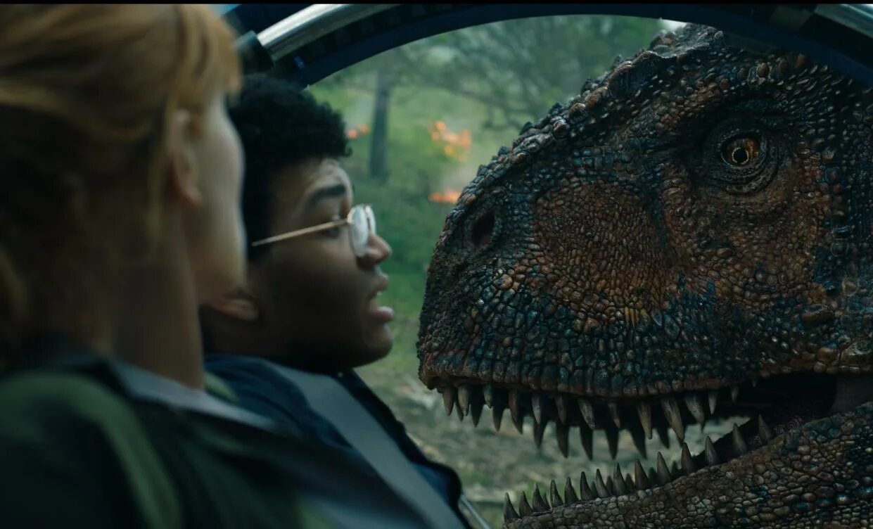 Jurassic world новая версия. Мир юрского периода меловой лагерь. Взломанная игра парк мир юрского периода. Аллозавр мир юрского периода 3. Jurassic world новая версия.