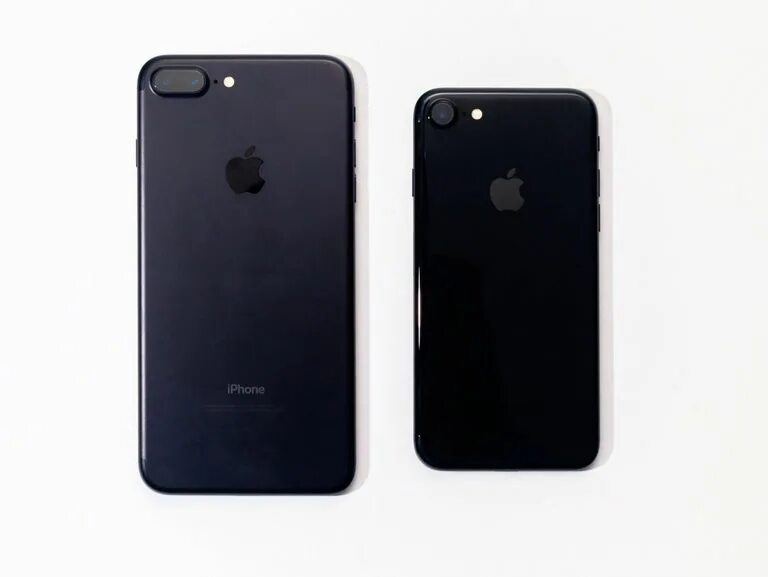 Jet black отзывы. Айфон 7 128 гб черный. Jet black отзывы. Айфон 7 глянцевый. Iphone 7 jet black.