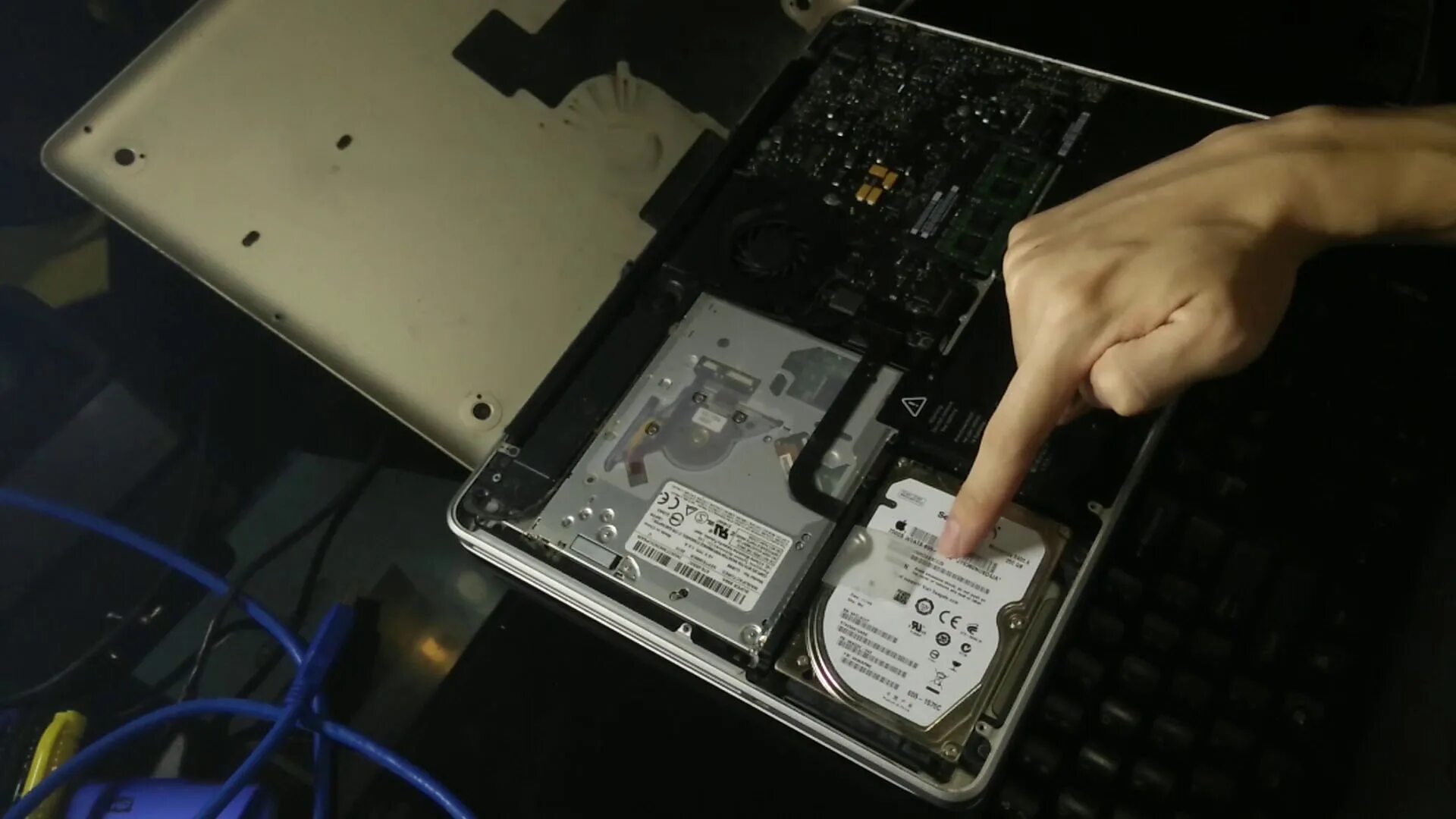Hdd upgrade. Macbook pro hdd. mac 2010 hdd. macbook 2010 upgrade. macbook жесткий диск hdd.