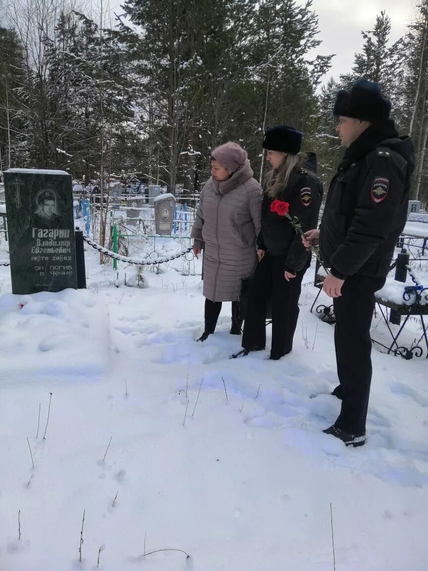 Новости про североуральск. МВД Североуральск сотрудники. Полиция Захезин Североуральск. Североуральск начальник гражданской обороны. ОМВД Североуральск Волкова.