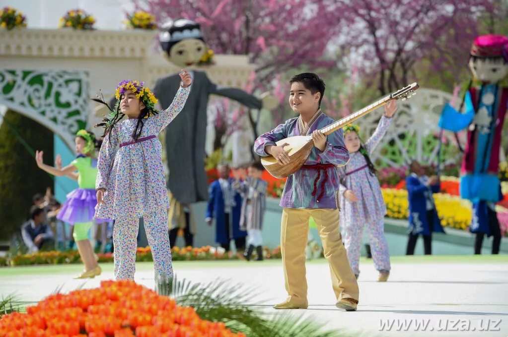 Uzbek musiqa. Узбекский Навруз байрам. Навруз в Бухаре. Navro`z Узбекистан. Навруз Бахор байрами.