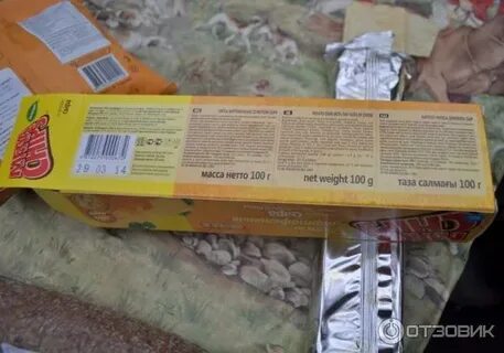 Чипсы полосками в коробке