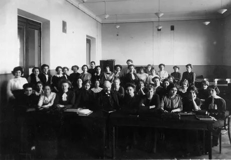 Женский педагогический институт