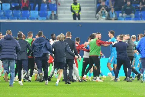 Что получит футболист затеявший драку на футбольном