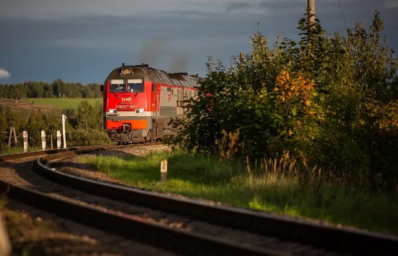 Поезд смоленск. Электричка санкт-петербург бабаево. Эд4м 0174. Тэп 70 0503. Поезд калуга санкт-петербург.