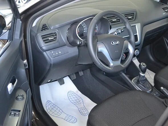 Купить Kia Rio 1,6 механика, 2011 г., пробег 58100 км, цена 380000 руб - продажа