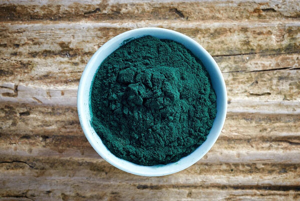 Водоросли спирулина купить. Спирулина суперфуд. Superfood спирулина порошок. Спирулина Green Superfood. Спирулина цианобактерия.