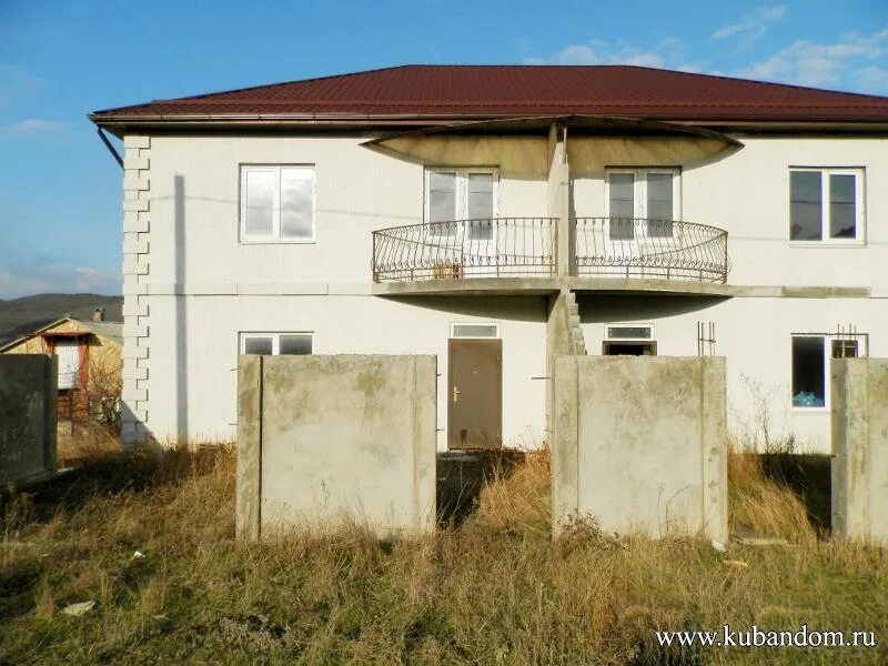 Анапа варваровке, улица калинина дом 12. Анапа варваровка дома. Коттеджный поселок краснолесье крым. Дом в варваровке анапского. Варваровка анапа.