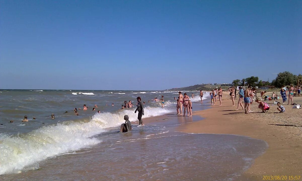 Пляж посейдон. Азовское море пляж Посейдон Анапа. Пляж Посейдон Азовское море Тамань. Пляж Посейдон Голубицкая. Посейдон грязи Азовское море.