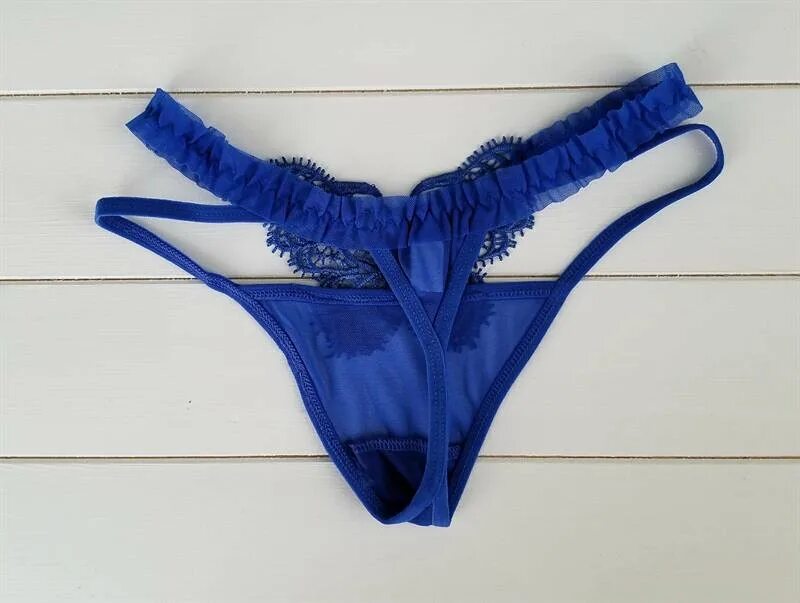 Прозрачные легинсы. Девушки в обтягивающем белье. Обтянутые стринги. Киска в лосинах в обтяжку. Стринги 865-thc obsessive.