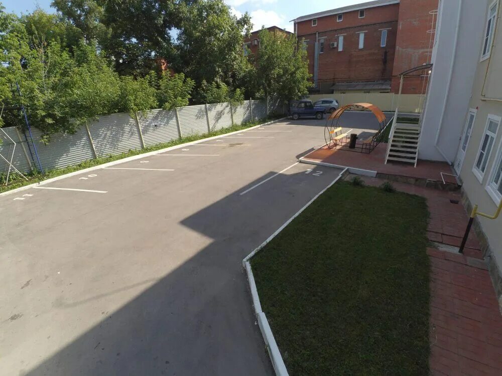 Парковка у отеля. Отель центр тула парковка. Парковка пушкинский курск. Панорама ул. Паркинги в туле.