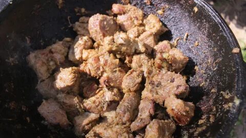 Мясо в масле в казане