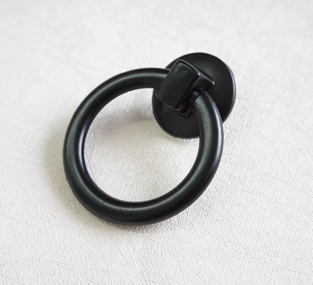 Ручка мебельная кольцо черная. Ручки колечки. Ручки колечки. Ручка с кольцом. Ручки кольца для мебели.