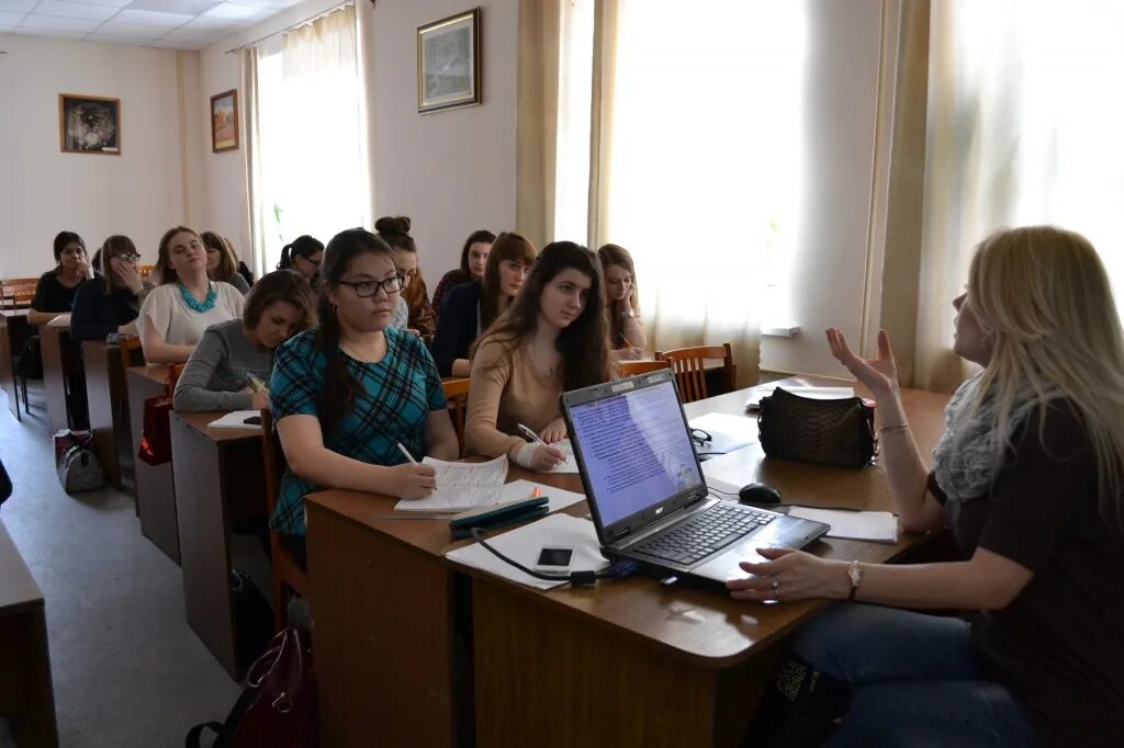 Индивидуально педагогический колледж. Педагогический колледж 2 челябинск. педагогический колледж 1 челябинск. южноуральский челябинский гуманитарно педагогический университет. челябинск педагогический колледж 1 2017.