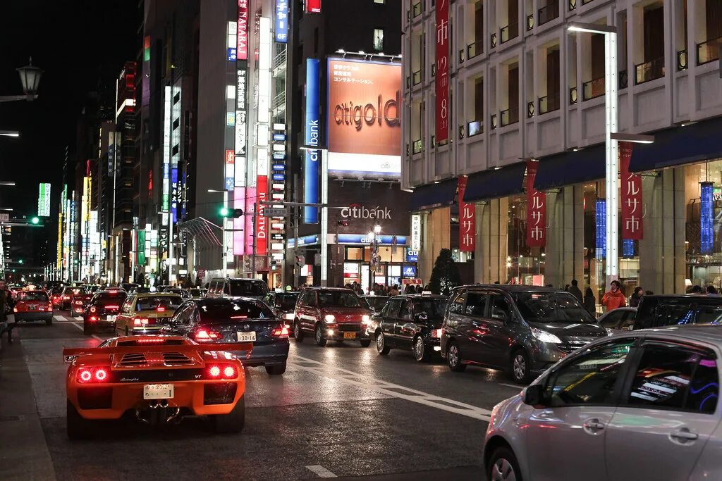 Ginza tokyo. Квартал Гиндза в Токио. Район Гинза в Токио. Япония район Гинза. Улица Гинза в Токио.