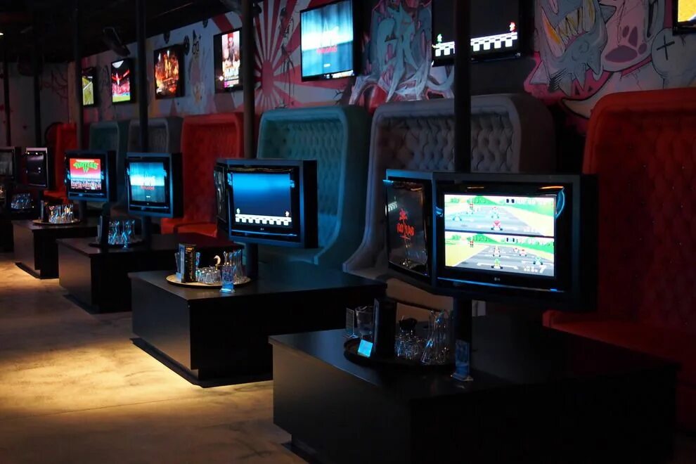 Игры в заведениях. Game Bar. Заведения аркада. Gaming Hotel. Amsterdam Arcade Gaming Hotel.