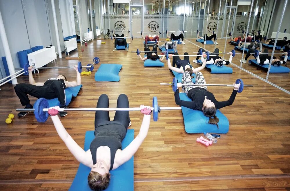 Go fit. Го фит нижний новгород. gofit зал. фитнес клуб go fit. тейп go fit.