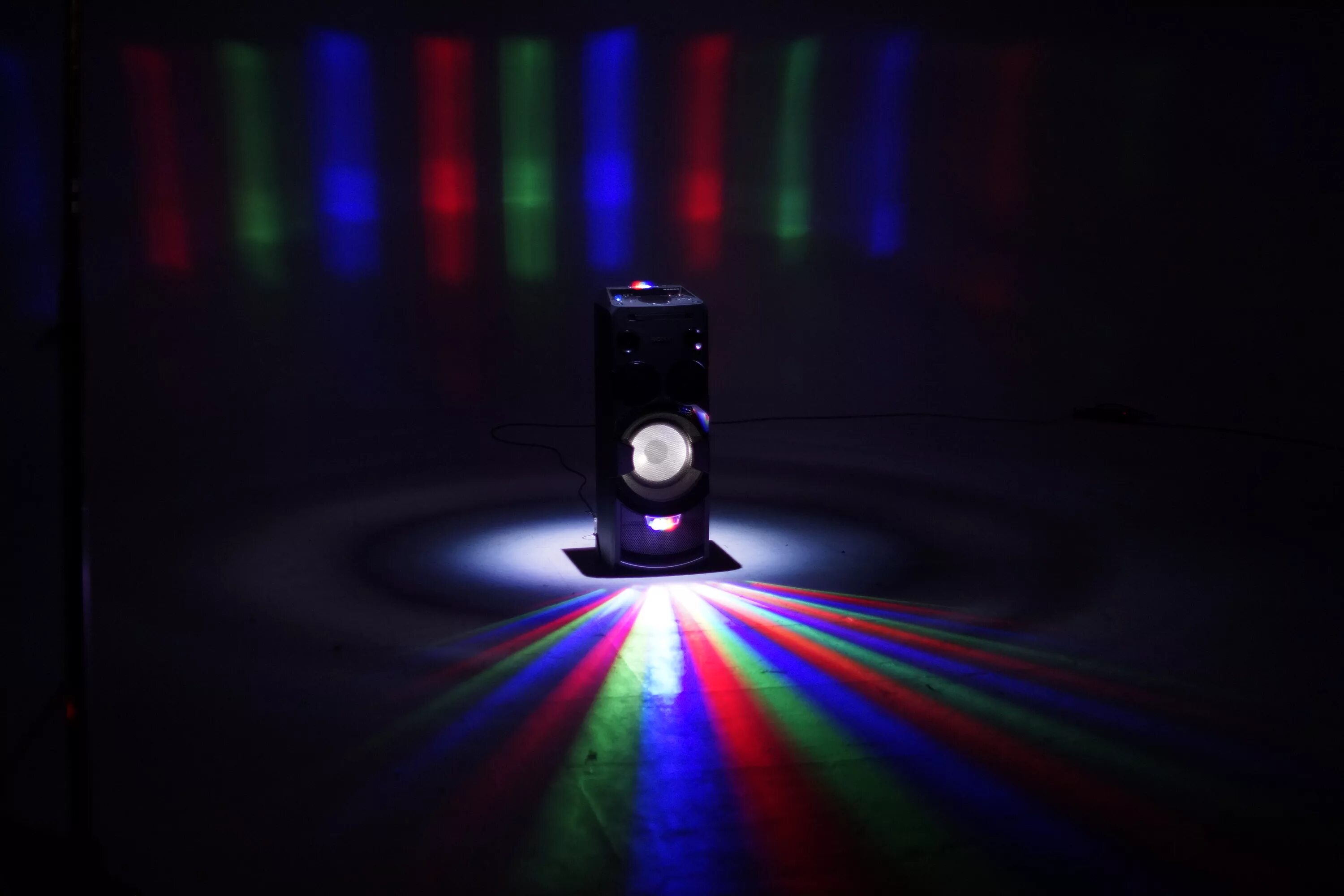 Dolby atmos 5. 1. Объемный звук в наушниках. Auro-3d, dolby atmos, dts-x. 7 д звук.