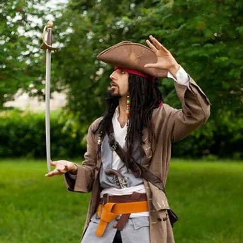 Джек воробей квест аниматоры. Капитан джек воробей аниматор. Аниматор джек воробей екатеринбург. Капитан джек воробей аниматор. Капитан воробей аниматор.