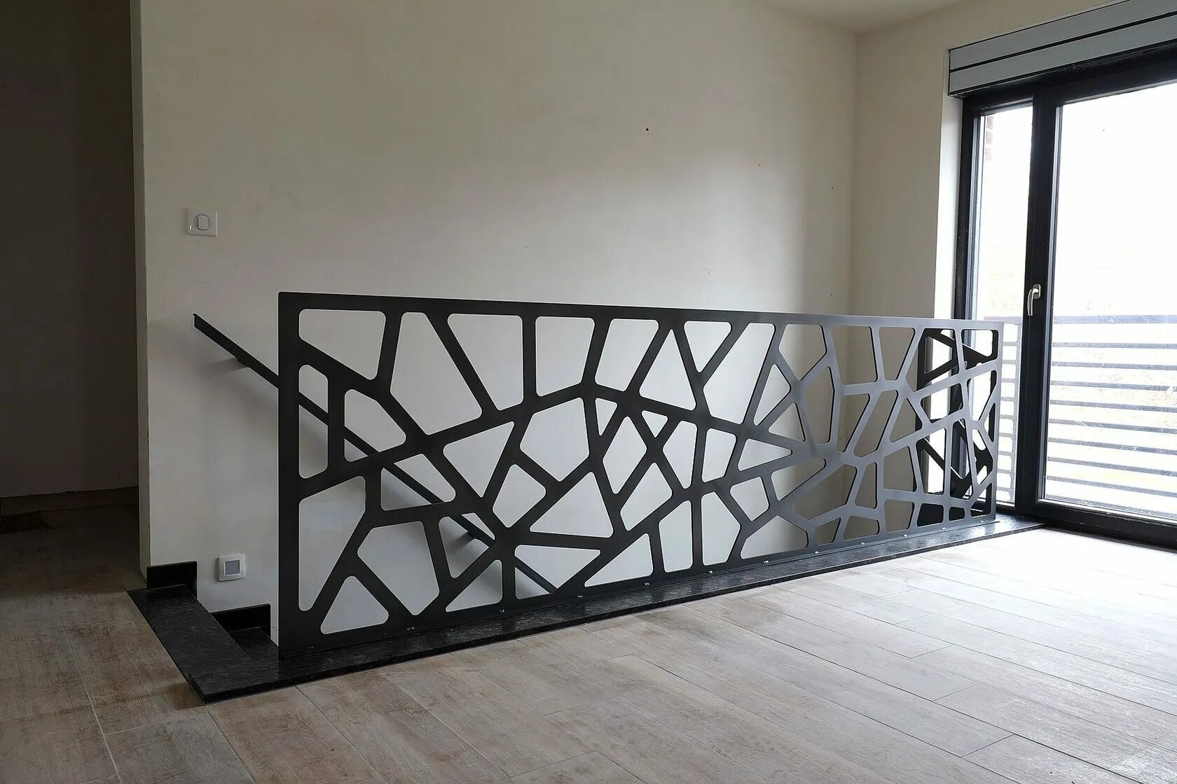 Design metal