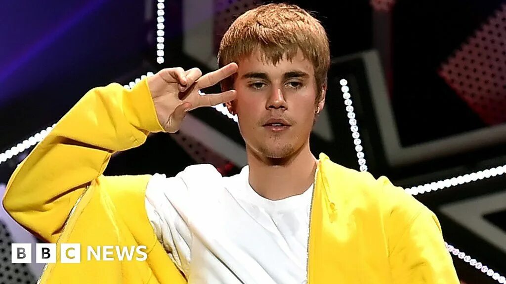 Justin Bieber and his wife Haley on vacation. It immediately shows how much she 