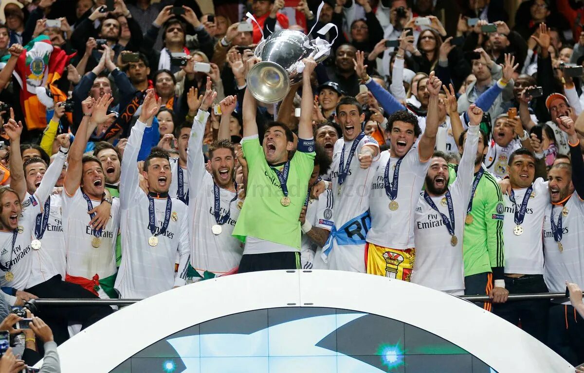 Реал победитель лч 2014. Реал мадрид финал 2014. Реал мадрид чемпион лиги чемпионов. Финал лиги чемпионов 2014 реал атлетико. Лч 2013 2014 реал мадрид.