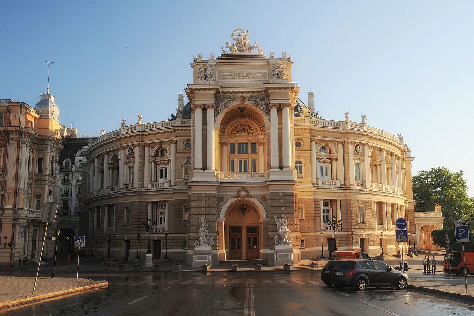 Одесская опера. Оперный театр Одесса. Старый Одесский оперный театр. Одеса оперный Тетат. Оперный театр Одесса 1944.