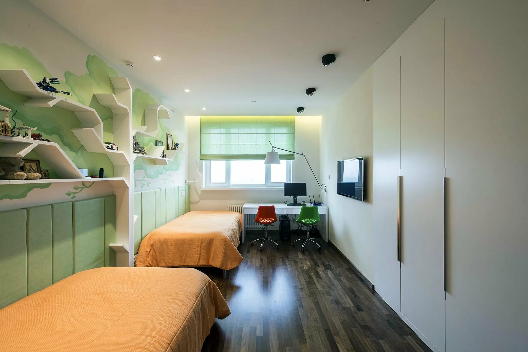 Двух узкую. Узкая детская комната для двоих детей. Планировка узкой детской комнаты. Зонирование комнаты для двоих детей. Узкие детские комнаты для двоих.