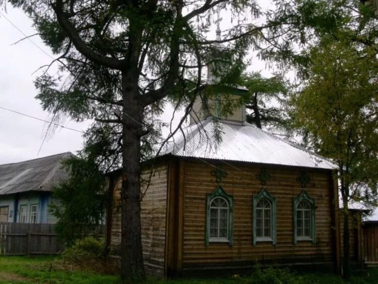 Яренск музей. Часовня Георгия Победоносца Яренск. Краеведческий музей Яренск. Яренск храмы. Погода яренск архангельской области