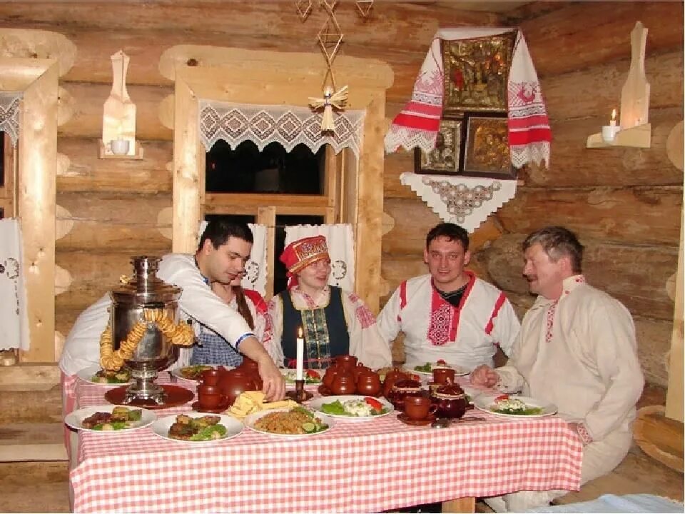 Застолье в деревенском доме. Застолье в русской избе. Застолье в Белоруссии. Застолье на Руси.