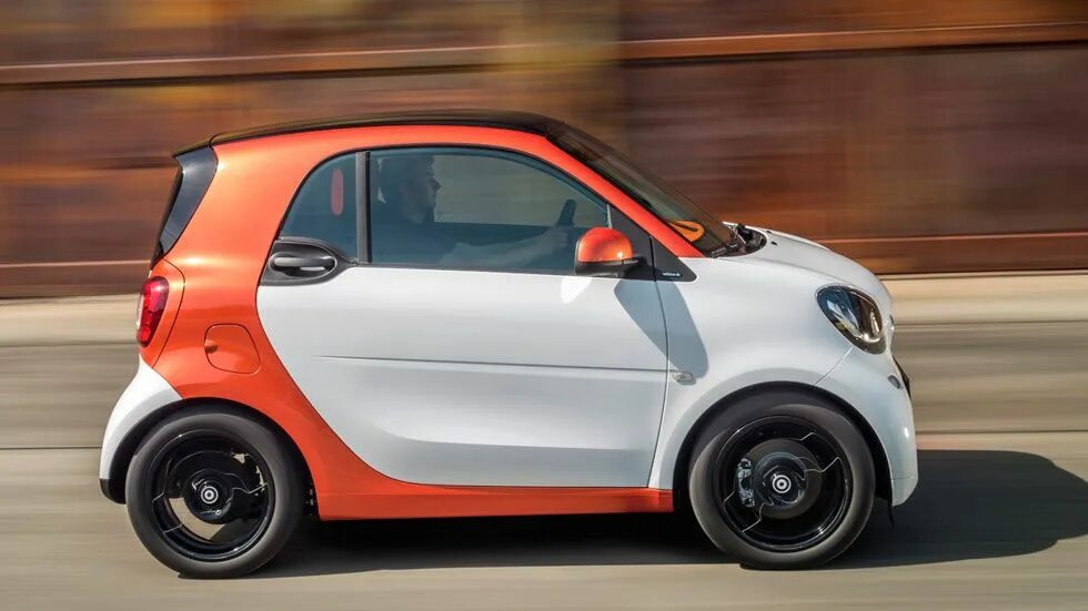 Купить смарт в рассрочку. Mercedes Benz Smart Fortwo. Mercedes Smart Fortwo 2015. Smart Fortwo 3 поколение. Мерседес смарт 2007.