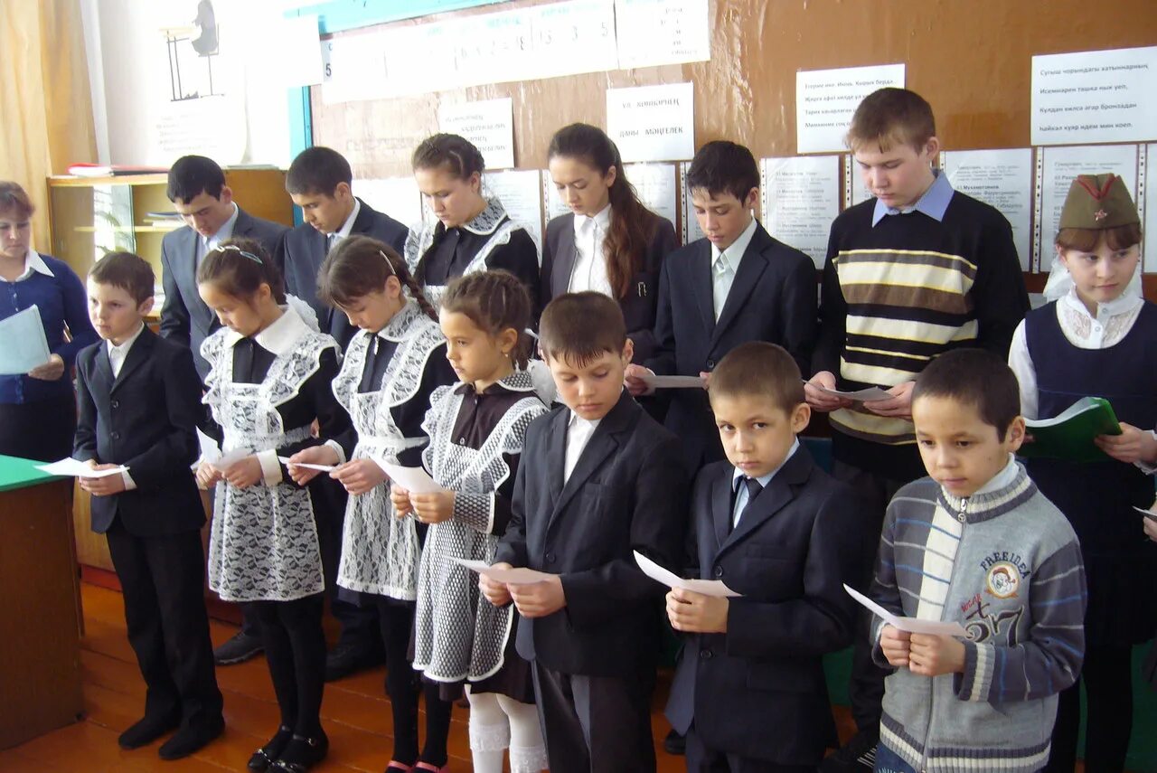 Школа в селе ражево школьники. Школа в волхонщино. Сайт школы села. Красное старицкий район школа. Сайт школы села.
