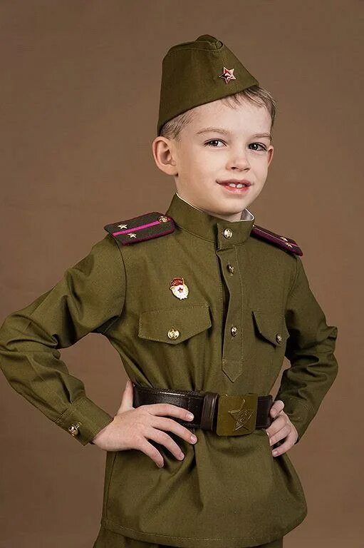 Военный костюм 9 мая. Дети в военной форме. Детская Военная форма. Мальчик в военной форме. Солдатская форма для детей.