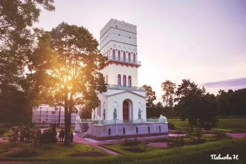Белая башня александровский
