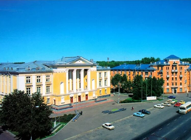 ДК Островского Северск. Дом культуры Островского Северск. Северск (Томская область). Дворец культуры Северск.