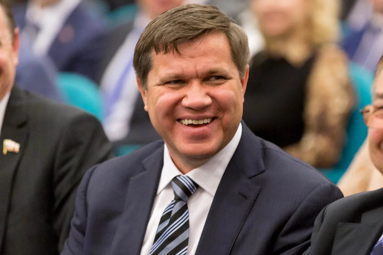 Мэр владивостока новости. Мэр владивостока новости. Гуменюк олег владимирович владивосток. Мэр владивостока новости. Пушкарев мэр владивостока.