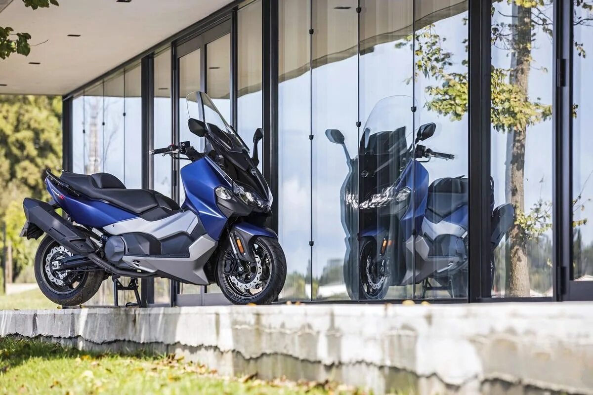 Sym maxsym tl. Sym maxsym tl 500. maxsym tl 500i. sym maxsym tl 500i. максискутер maxsym tl 500i.