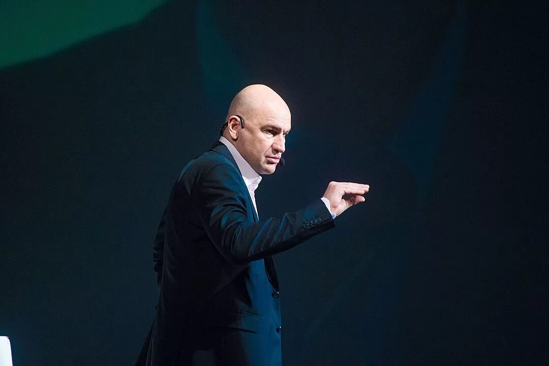 Радислав гандапас - лидерские стратегии. Радислав гандапас портрет. Гандапас публичные выступления. Радислав гандапас в молодости. Гандапас публичные выступления.