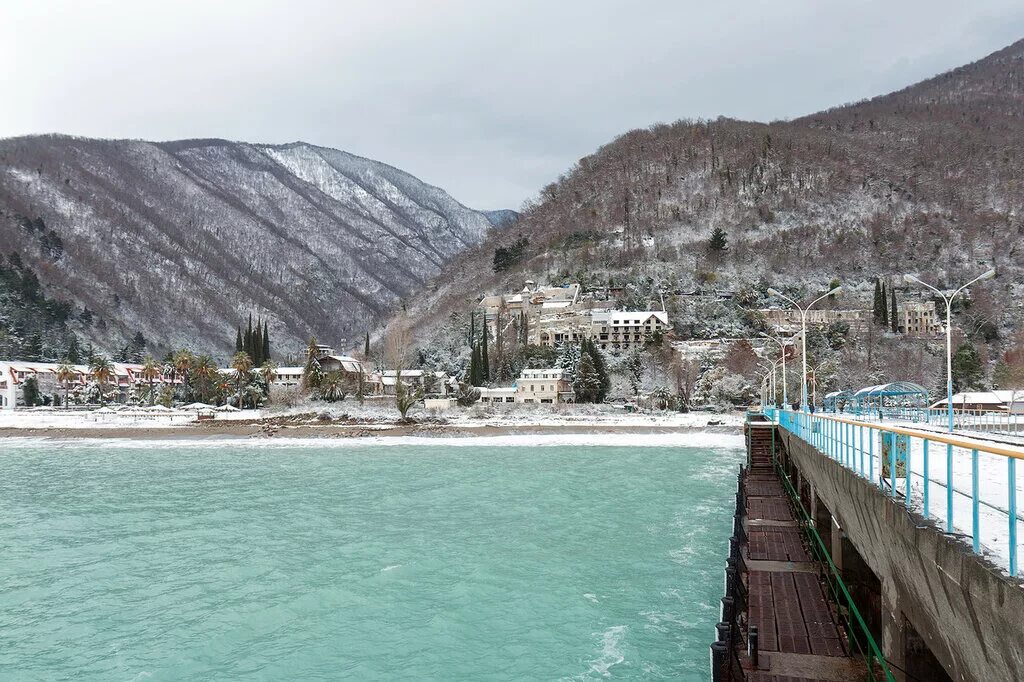 абхазия сухум зимой. абхазия сухум зима. гагра отели зимой. новый год в абхазии гагра. абхазия сухум зима.