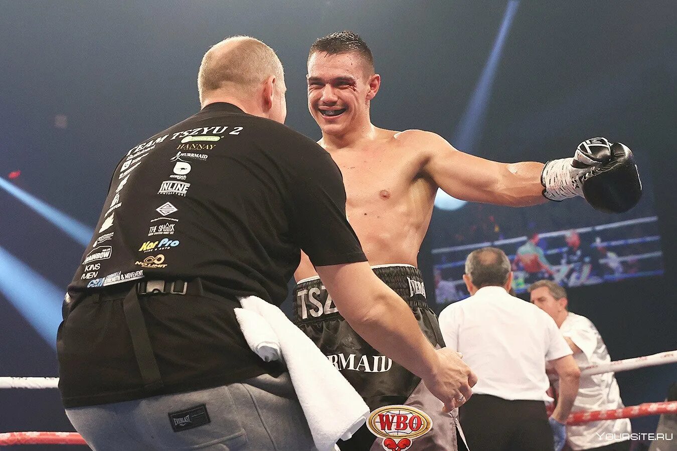 Тим дзю боксер. Боксер тимофей цзю сын кости цзю. Австралийский боксер тим цзю. Тим цзю бой 2 марта 2022. Сын кости цзю.