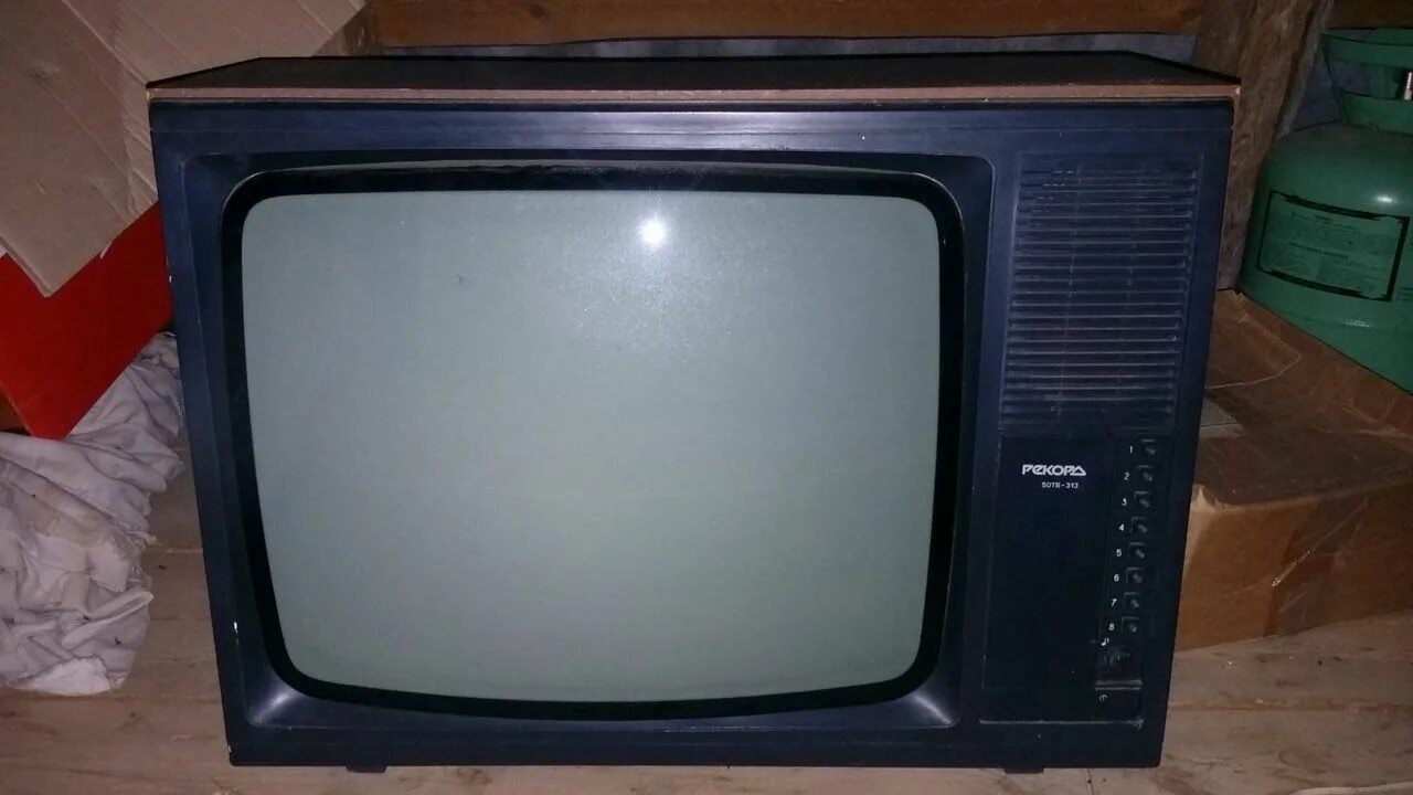 Телевизор рекорд черный. Телевизор рекорд 312. Телевизор рекорд 402. Телевизор рекорд 335. Телевизор рекорд черно-белый в 312.