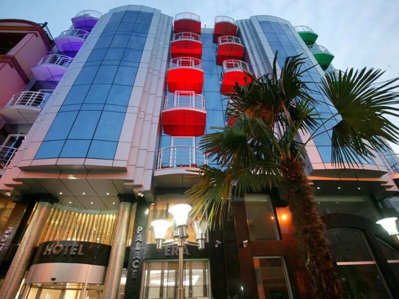 Эра палас батуми отель. Батуми паласе 4. Батуми era palace. Era palace premium 4 батуми. Ire palace 4 батуми.