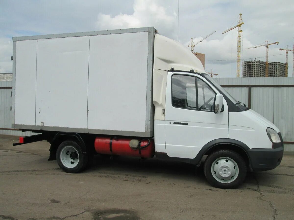 3302 изотермический фургон 3 метра. Газель фургон белый сбоку. 2. Газель фургон работа. Газель фургон 57н100.
